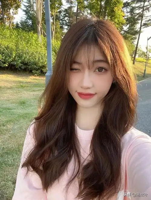 巧克力色头发 巧克力色头发掉色快吗-思宇生活