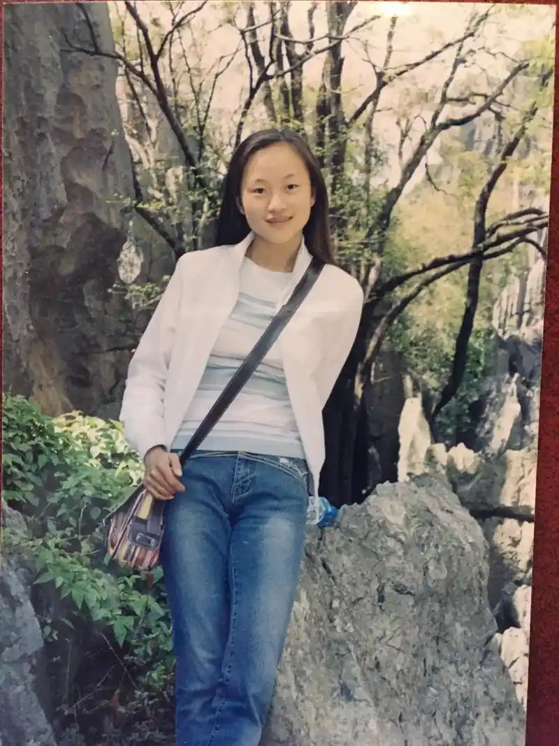 那是2003年照片,现在看起来还是很羡慕那时候的自己,开心就 - 抖音