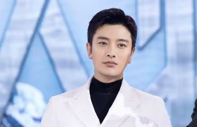 贾乃亮新恋情疑曝光,娱记曝他打着如意算盘不会公开,可怜了甜馨