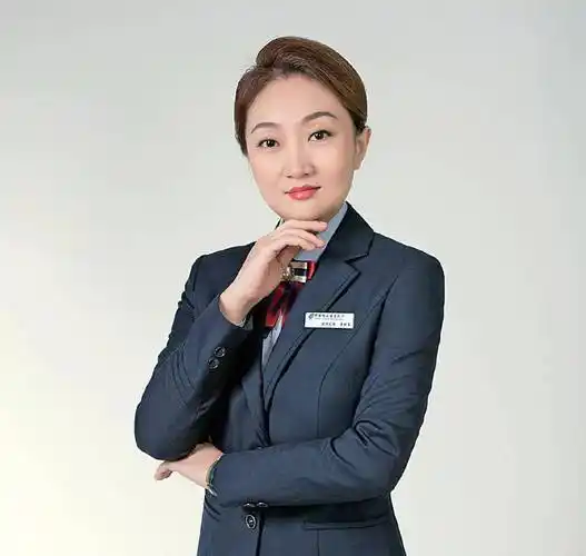 李静萍心有暖阳沐光而行荣誉殿堂听奋进者说