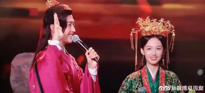 周也哭了#《山河令》演唱会顾湘曹蔚宁大婚,周也现场落泪,走心了