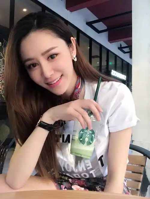 张馨月个人资料背景揭秘家世显赫 林峰求婚张馨月已经被证实了吗