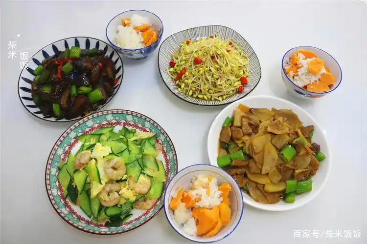 我家晚餐从不点外卖,花40分钟做4个家常菜,花钱少,全家吃得香