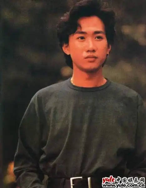 黄家驹_明星档案_写真_图片_资料_照片_中国娱乐网