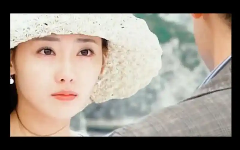 18岁的张嘉倪楚楚动人青涩懵懂,怪不得会被琼瑶阿姨一眼相中出演紫菱