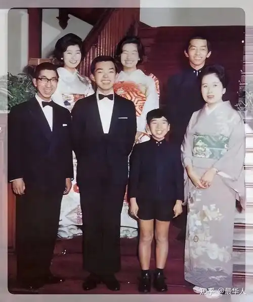 信子所嫁的这个宽仁亲王,是昭和天皇的弟弟崇仁亲王的儿子.