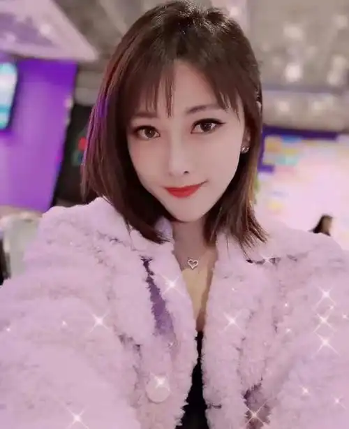 颜骏凌前妻晒新照微微发福颜值依然高前夫被暗指渣男从未反驳