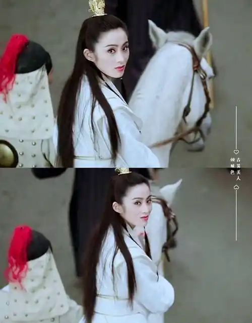 她在电影中马背上那回眸一笑,简直美到天了,真是应了书上的一句话