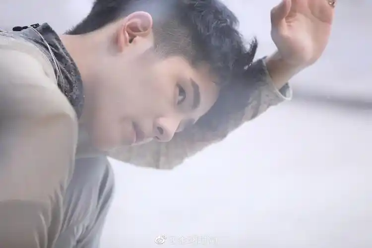 idol说早安 今天是帅气的刘昊然 哥哥问早安… - 堆糖,美图壁纸兴趣