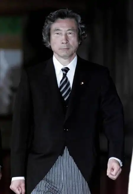 小泉参拜靖国神社违宪     4月7日,日本福冈地方法院判处日本首相小泉