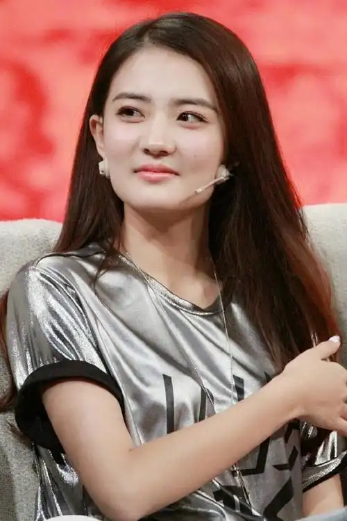 九位女明星是大家公认的方脸但是一点都不影响她们的美丽