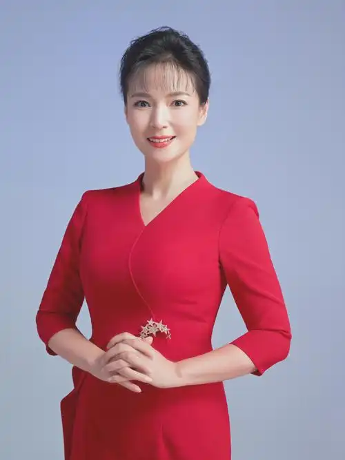 商业人像主持人陈琨形象宣传照