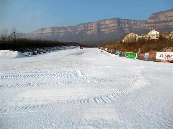 场地展示 - 林州市太行风情滑雪场有限公司