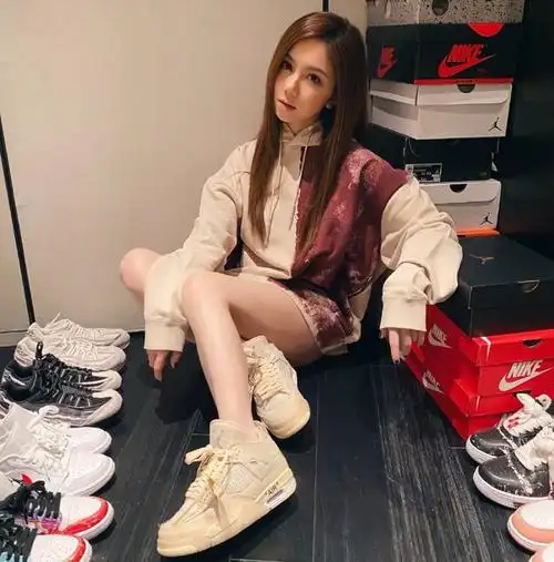 邓紫棋终于放开了,皮裤搭西装气场太强,显高又显气质|穿搭|阔腿裤