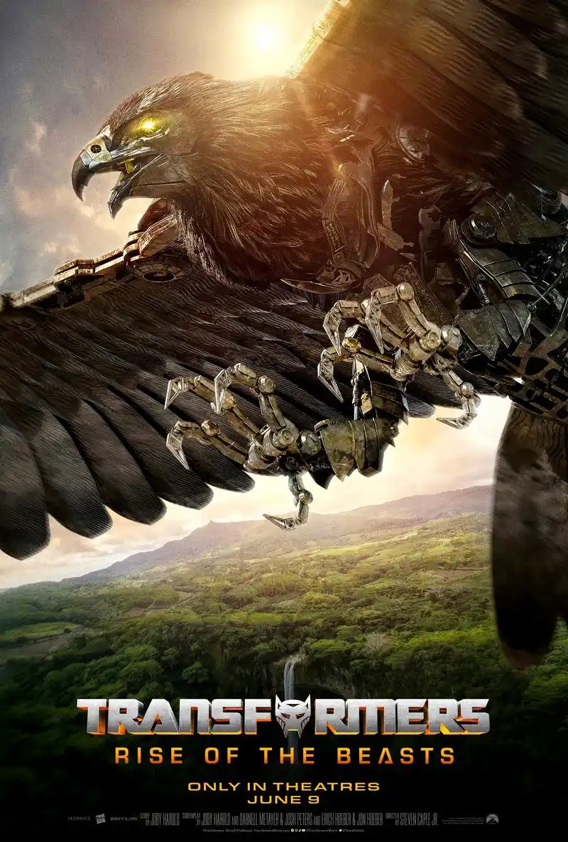 电影《变形金刚:超能勇士崛起》官方推特更新了巨无霸海报:飞箭勇士