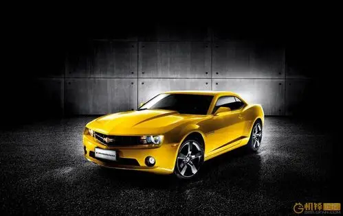 求科迈罗高清无水印壁纸图片,越高清越好,越多越好!