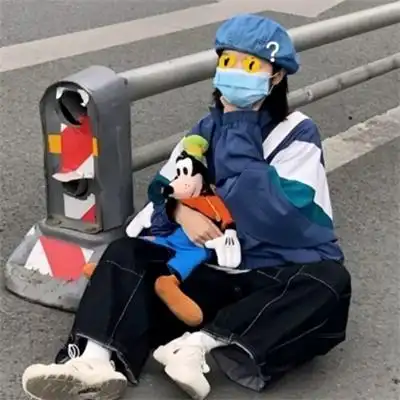 奇葩搞怪女生真人头像 女生逗比搞笑头像图片