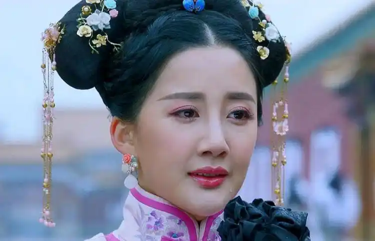 她是年纪最小的开国皇后,12岁嫁给皇帝生下3个孩子,晚年凄惨