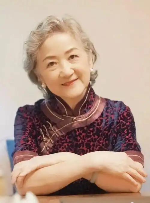 女人想"冻龄"很简单,坚持"这7个习惯",50岁也能有少女感