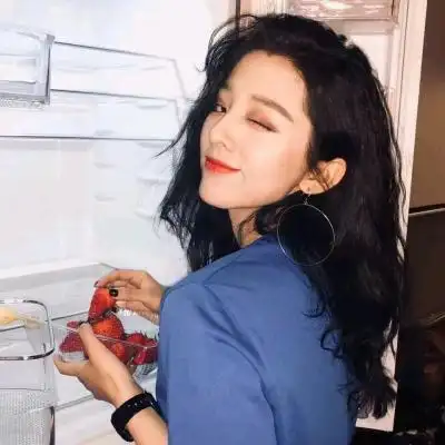 时尚个性女生微信图像3