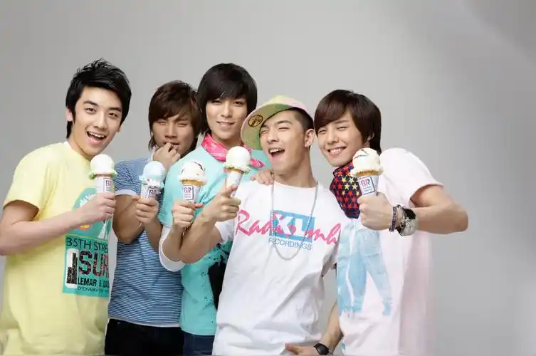 ygfamily(1998年创于韩国的团体公司)_尚可名片