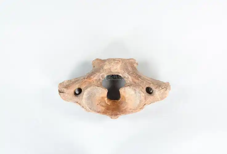 lot.129 恐龙骨化石