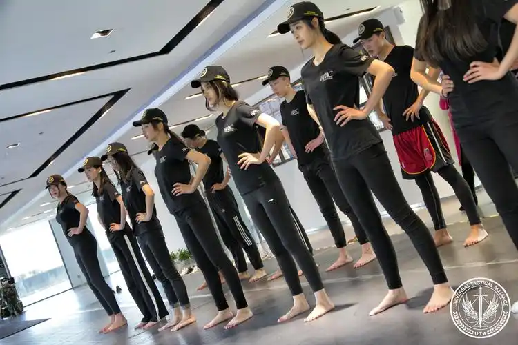 【北京职业模特学校】长腿特工训练营第一期圆满结束-北京职业模特