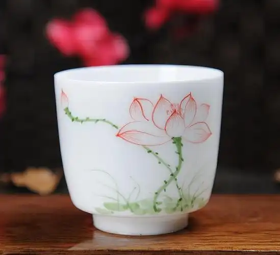 【景德镇陶瓷薄胎手绘茶杯 手工彩绘茶杯个人单杯 青花瓷品茗杯子】