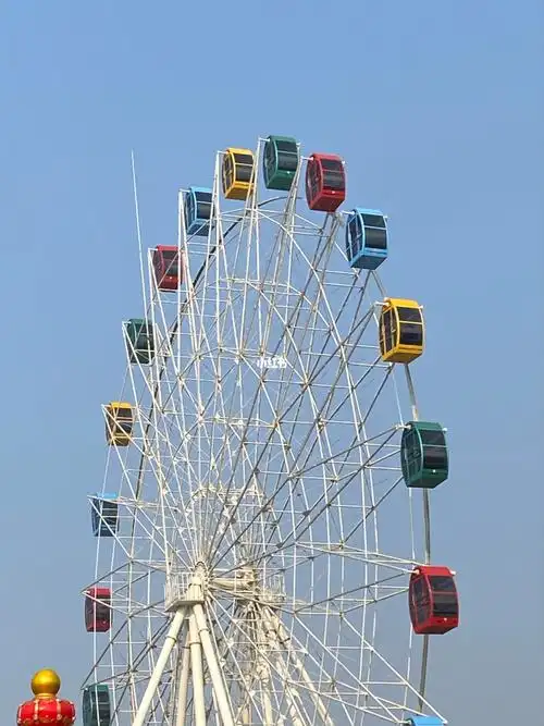 开封银滩广场摩天轮