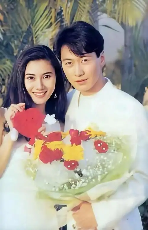 李嘉欣当年分别合作了四大天王里最帅的刘德华和黎明