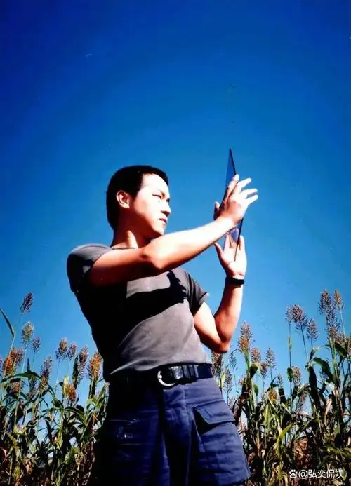 窦唯我愧对孤独母亲余生为4个最爱的女人而活