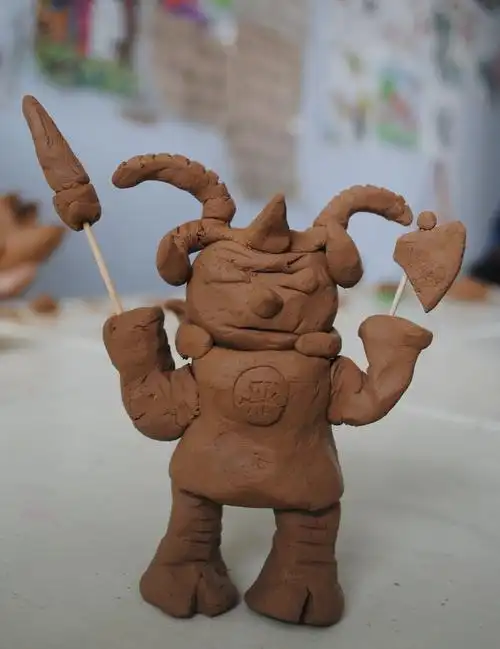 部分学生泥塑作品 - 童星少儿美术工作室 - 童星少儿美术工作室