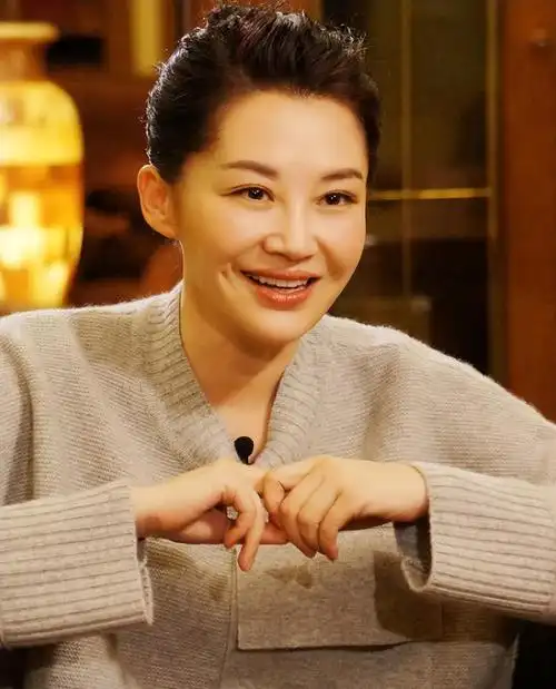 回顾《笑傲江湖》演员今昔,许晴大龄未婚,李亚鹏又娶美娇妻