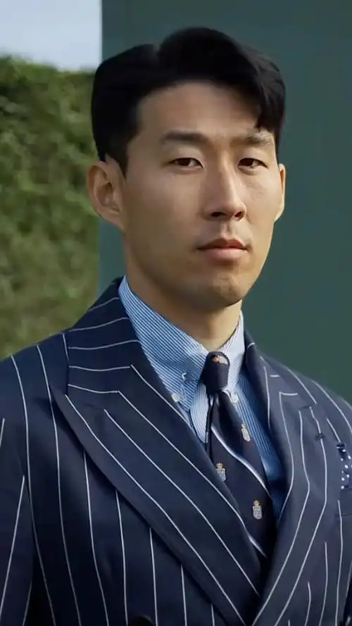 孙兴慜西装杀来了,穿上西装真有型啊