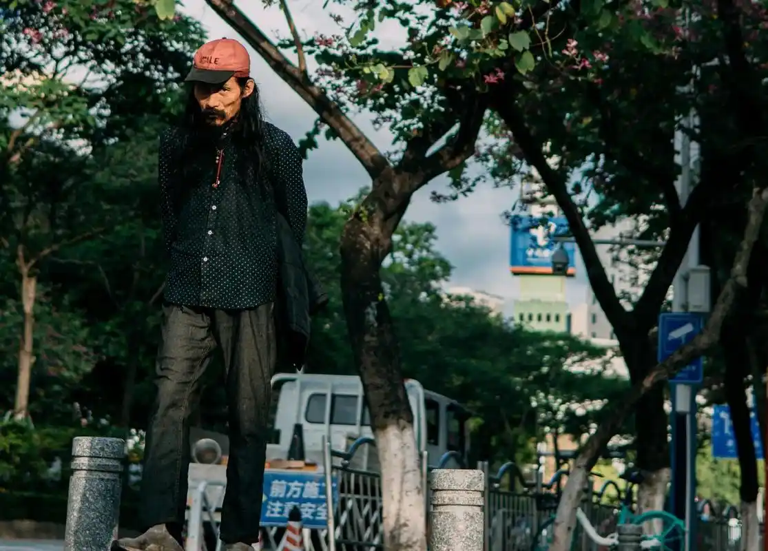 大爷巨帅#图文伙伴计划 #今年最治愈的照片 #大爷永远是大爷 - 抖音