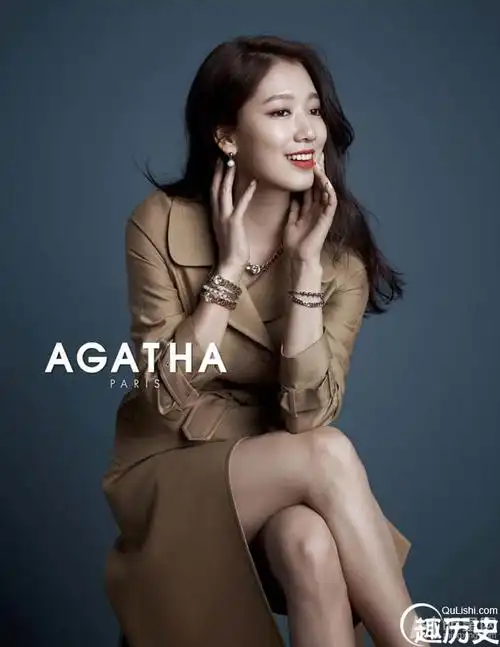 朴信惠珠宝写真优雅魅惑尽显成熟魅力14