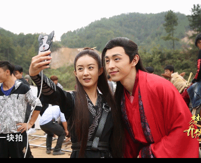 楚乔传gif赵丽颖gif邓伦gif拍照gif