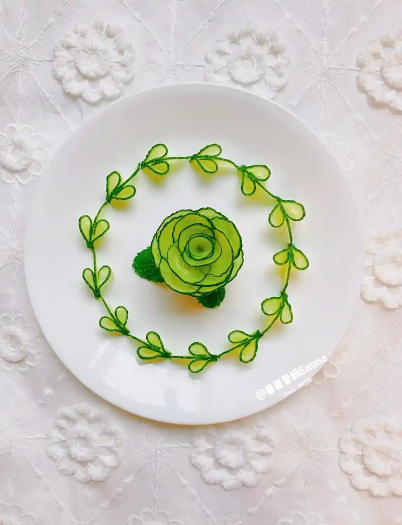 盘饰围边|家宴年夜饭黄瓜仪式感摆盘～91