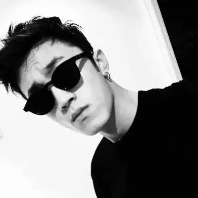 霸气冷酷的男生个性头像 - 男生头像 - 潮人个性网