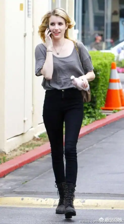 艾玛·罗伯茨是如何把157cm的身材穿出170cm的气场的? - 石塘网