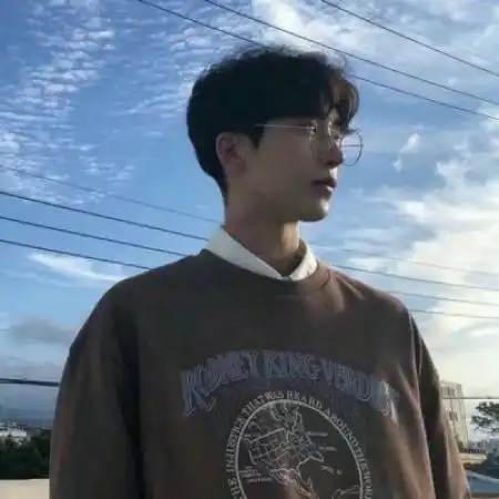 男生头像|qq男生头像2021年最流行帅气清新的阳光少年 第218期