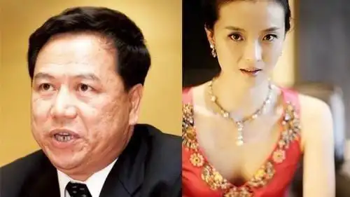 43岁王艳近照,嫁豪门对大27岁老公忍气吞声,儿子嫌弃无尊严