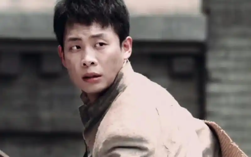 【张译丶角色记】卢焱1:脏脏猫惊艳登场大西北 | 可爱少年感