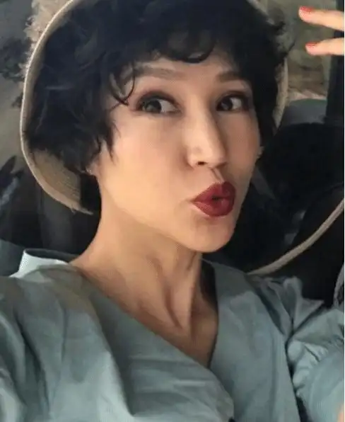 鲍蕾真人长啥样当看到她的素颜照后网友陆毅眼光真毒