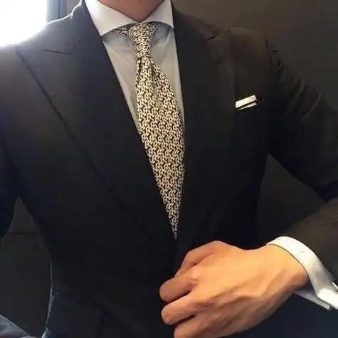 高清男人头像西服