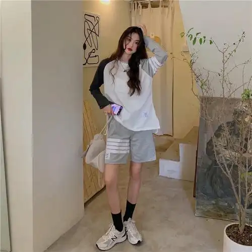 圆领卫衣短裤套装女潮2022秋装长袖t恤女