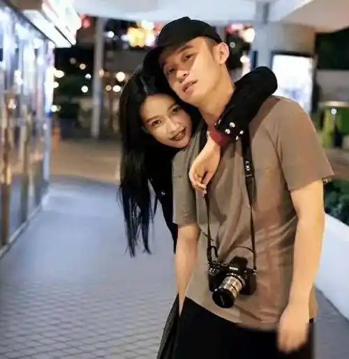 原创离开董子健的孙怡被爆知三当三姐是真饿了