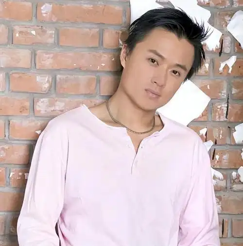 回顾吴建:饰演灵儿一炮而红,之后一直不温不火,45岁容颜依旧