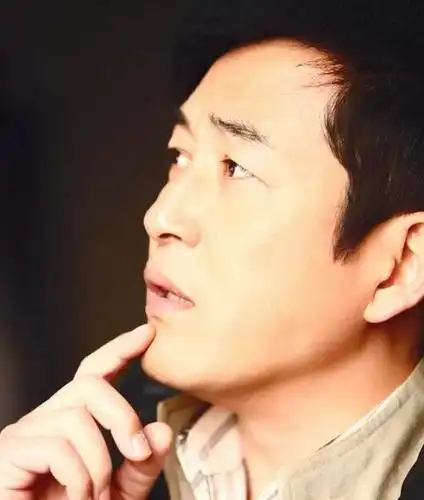 王志飞:与张歆艺相恋7年分手,为何转身与张定涵3天闪婚