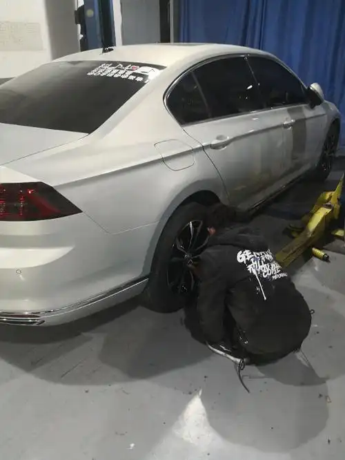 【图】b8豪华改造双色拉丝轮毂_迈腾论坛_汽车之家论坛